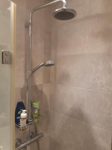 Ένα μπάνιο στο Wolność 2 poziomowy apartament