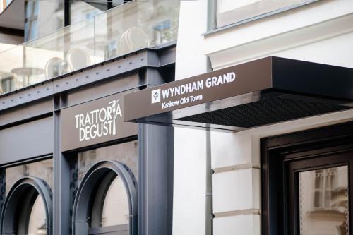 Wyndham Grand Krakow Old Town — Facade/entrance