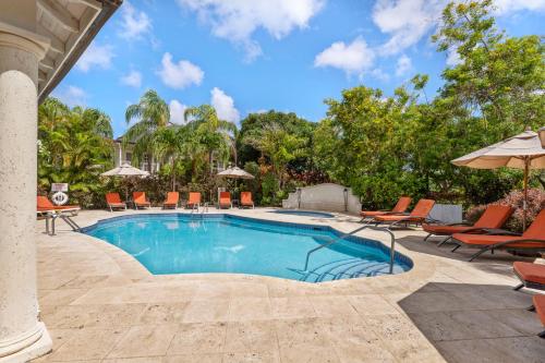 Πισίνα στο ή κοντά στο Battaleys Mews 21