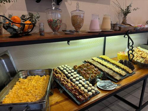 Mâncare la sau în apropiere de acest hotel