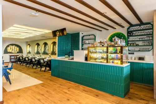 Εστιατόριο ή άλλο μέρος για φαγητό στο Elysian Airport Hotel & Restaurant