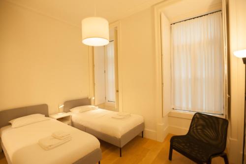 FLH Downtown Central Minimalist Apartment