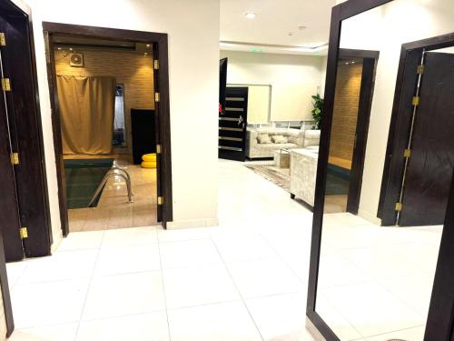 Ένα μπάνιο στο شاليهات الفخامة