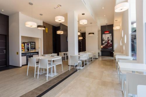 Restaurace v ubytování B&B Hotel Savona