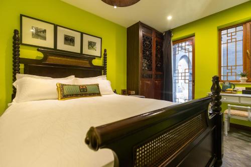 Hotel Cote Cour Beijing — Photo of the whole room