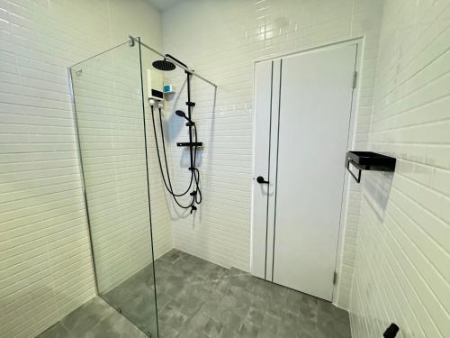 Et badeværelse på NeoCasa,Lanna vibe-live local life