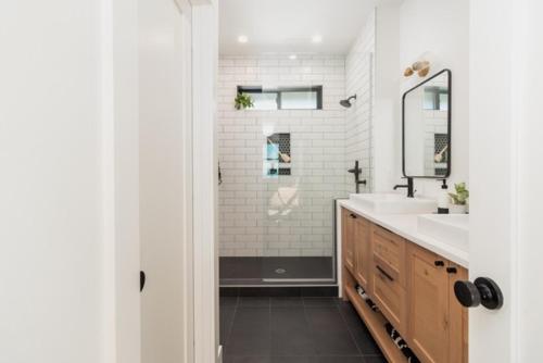 Ένα μπάνιο στο The Overlook