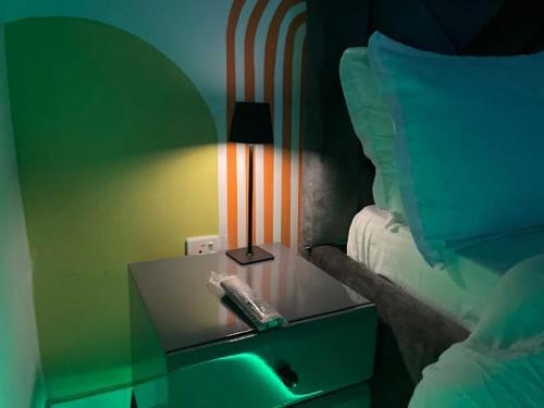 Postel nebo postele na pokoji v ubytování Classic Hideout Homes