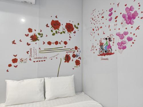 Ένα ή περισσότερα κρεβάτια σε δωμάτιο στο Heartfelt Hideaway 2