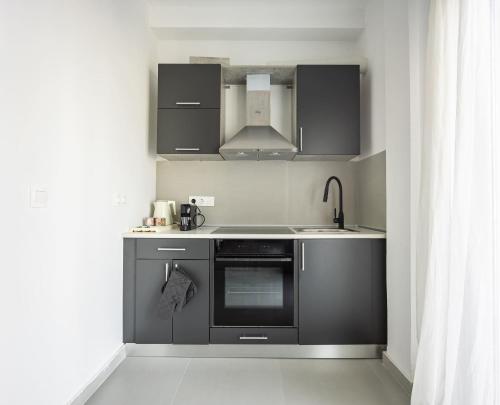 Stylish Studio Pangrati l Balcony l No Elevator