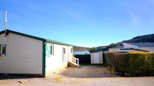 Le Chalet 67, vue Lac Guerlédan & Accès Direct à l'Eau