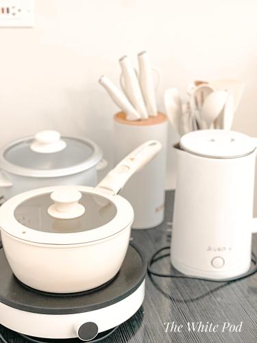 Gallery image of The White Pod-Deluxe in Naga