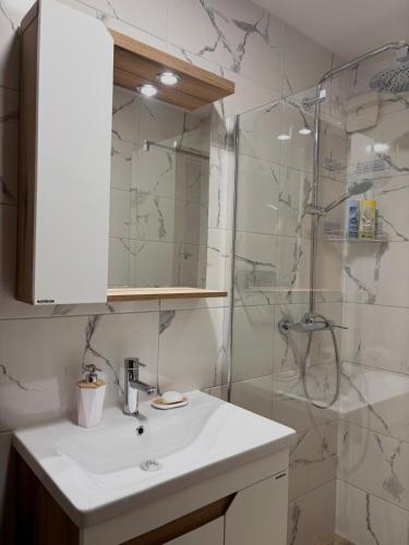 Et badeværelse på Apartman Nona