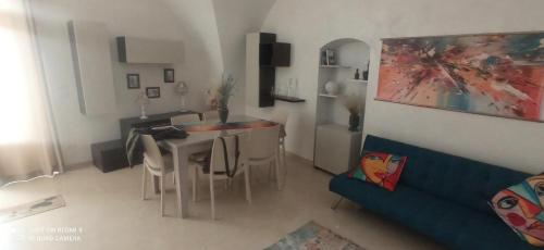 Un lugar para sentarse en Mikiami Semplicemente Accogliente