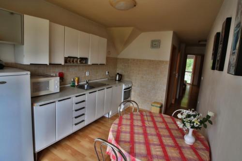 Η κουζίνα ή μικρή κουζίνα στο Apartment Imka