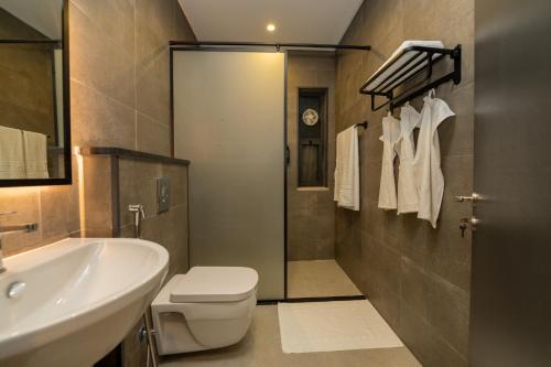 Et badeværelse på Maria Suites 1