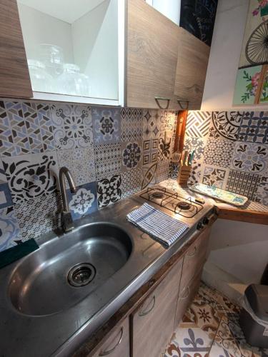 Et badeværelse på Seafront Flat