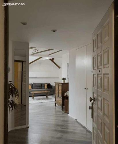 Room for 2 in Central Prague 8 Apartment