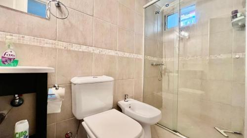 Ένα μπάνιο στο Apartamento En Las Delicias