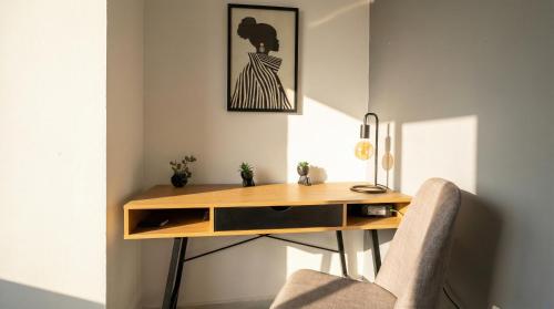 Brand-New 2BR Apt Near Center - FREE Parking