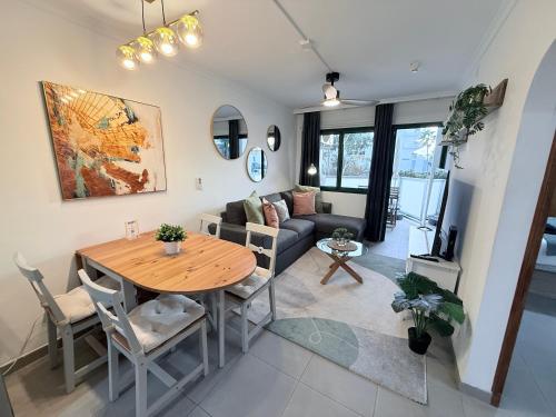 HDFM Collection - Sea Garden