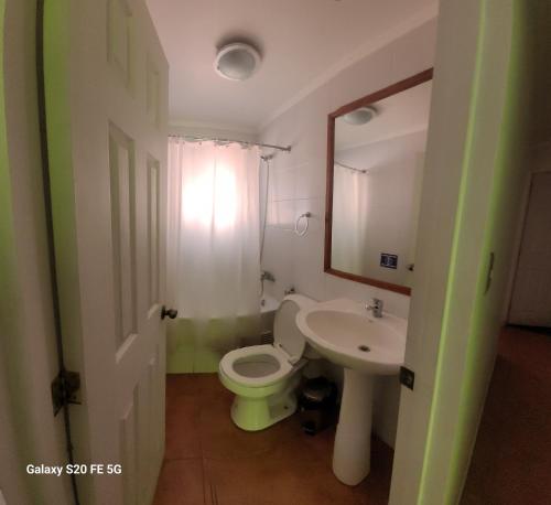 Ένα μπάνιο στο CABAÑAS SALTOS DEL LAJA Duende Lientur