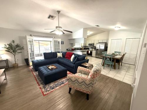 Χώρος καθιστικού στο Nautical Landings - The Mainsail