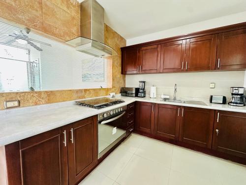 Φωτογραφία από το άλμπουμ του Amplio y lujoso departamento en Ixtapa σε Ixtapa