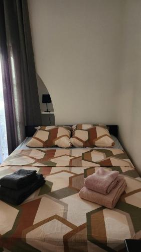 Nice 2-room apartment off the beach