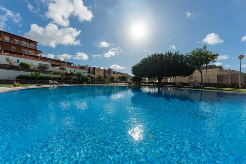 Penthouse Amarilla Golf - 7 pools-