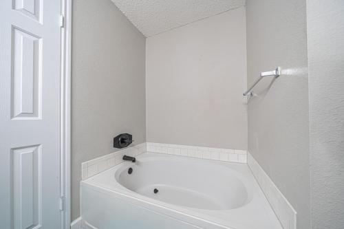 Zdjęcie z galerii obiektu Your Serene Escape in Schertz San Antonio and NB w mieście Schertz