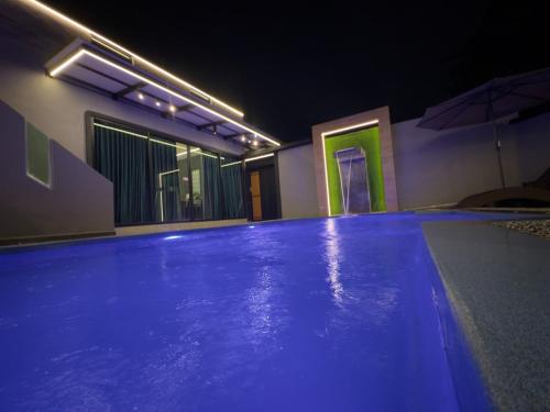 Πισίνα στο ή κοντά στο LYL 108 Private Pool Villa