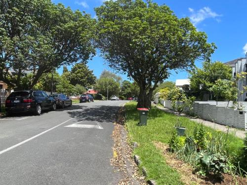 Vườn quanh Epsom Home Suite