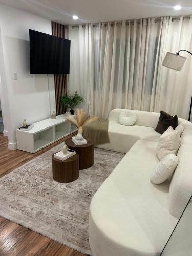 Μια τηλεόραση ή/και κέντρο ψυχαγωγίας στο Luxury Sweet Home