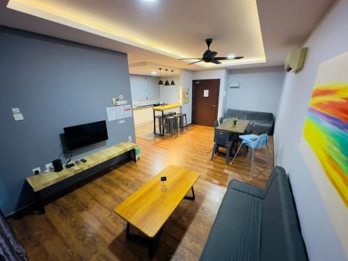 Μια τηλεόραση ή/και κέντρο ψυχαγωγίας στο Chloe Homestay, Jazz Suites 1, Vivacity Megamall