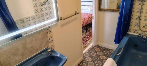 Ένα μπάνιο στο The Ellesmere Hotel Eastbourne