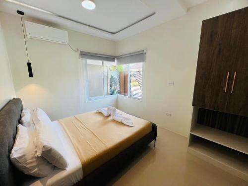 Φωτογραφία από το άλμπουμ του Stylish 3BR Residence - Smart Bath - Cozy Vibes σε Lagao III