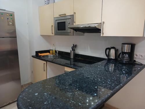 Η κουζίνα ή μικρή κουζίνα στο Gauthier One