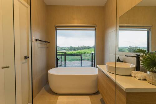 Ένα μπάνιο στο Vineyard Villa