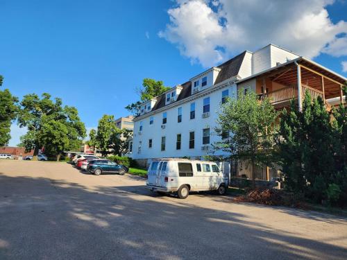 Здание апартаментов/квартиры