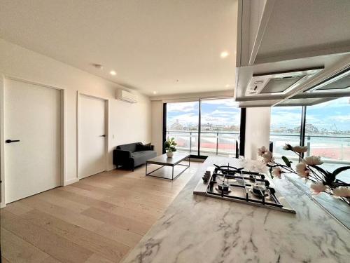 Imagine din galeria proprietății Monash M-City Staycation Hub&Hospitable în Clayton North