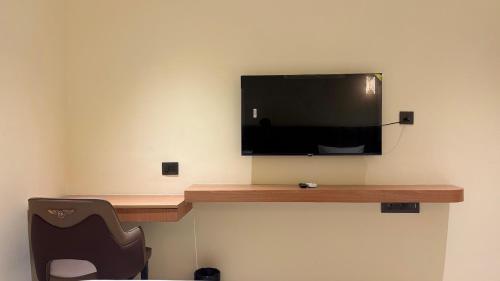 Μια τηλεόραση ή/και κέντρο ψυχαγωγίας στο BAELTREE HOTEl