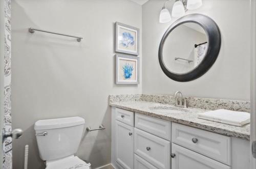 Et badeværelse på Boutique Coastal Retreat