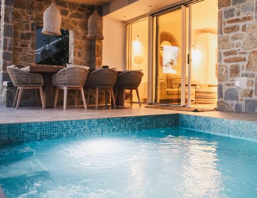 Gialova Hills - Luxury Villa with Private Pool, Garden & Seaview