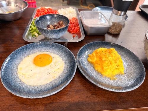 Đồ ăn tại/gần nhà nghỉ nhỏ