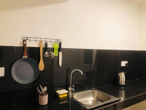 Küche/Küchenzeile in der Unterkunft White house ahangama