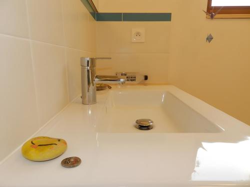 Ένα μπάνιο στο Gite Le Koto