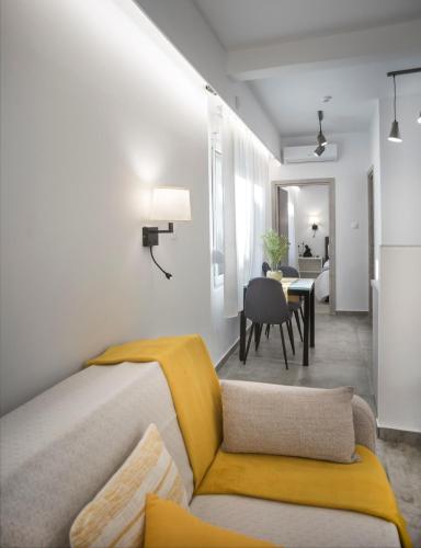Athens Praxitelous Vibes & Nest