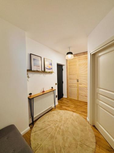 Postel nebo postele na pokoji v ubytování Cozy Home