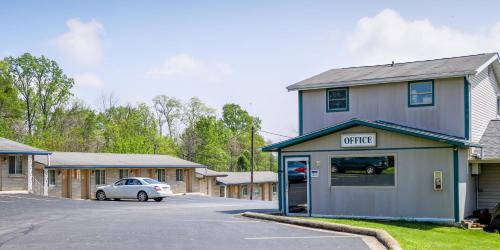 Economy Inn Bloomington – Photos 2